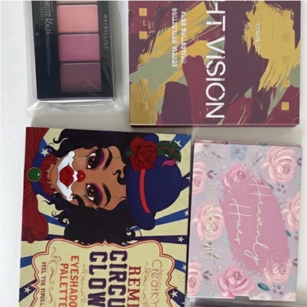 Makeup Palette 4 piece Bundle. All new!